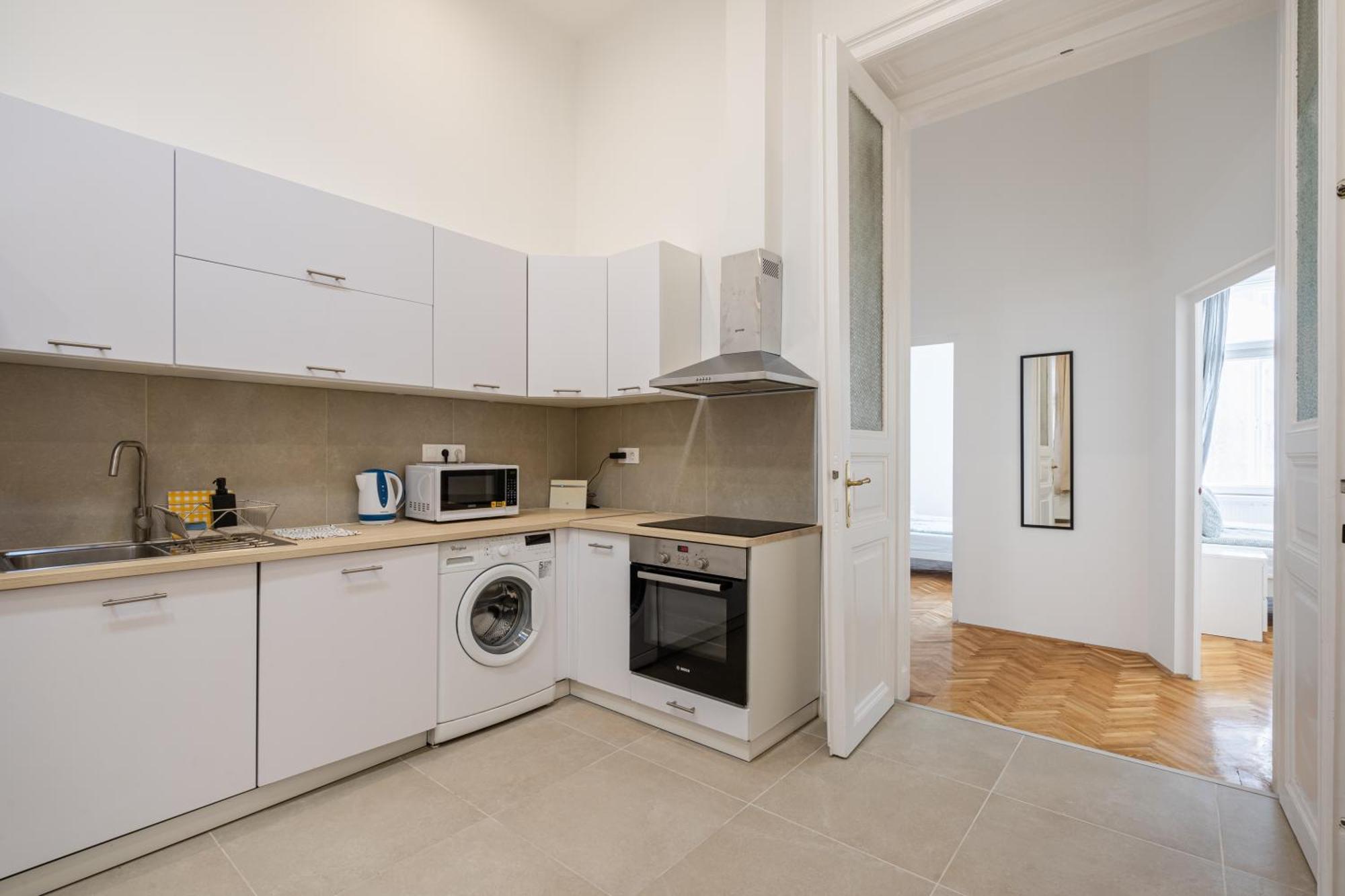 Luxurious Downtown Family Suite Budapest Exterior foto